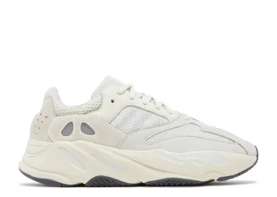 Yeezy Yzy 700 'Analog'