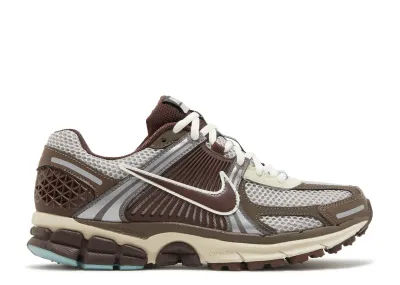 Nike Zoom Vomero 5 'Earth Fossil Brown'
